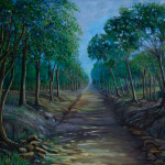 sendero entre árboles